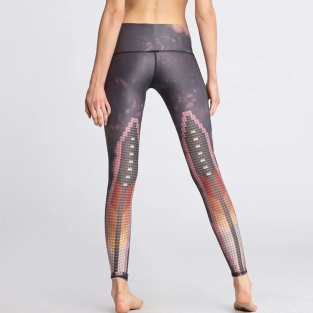 Teeki Sacred Feather Hot Pant - Picture 2 of 2